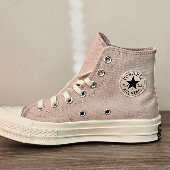 Converse Women's  Chuck 70 Pearls & Studs  Hi Tops  Size 9 Blush NWT - Picture 4 of 9